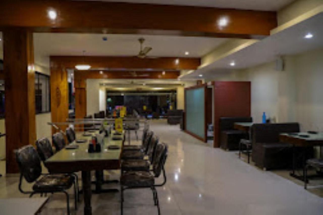 Hotel Vaibhav,Akola Luaran gambar